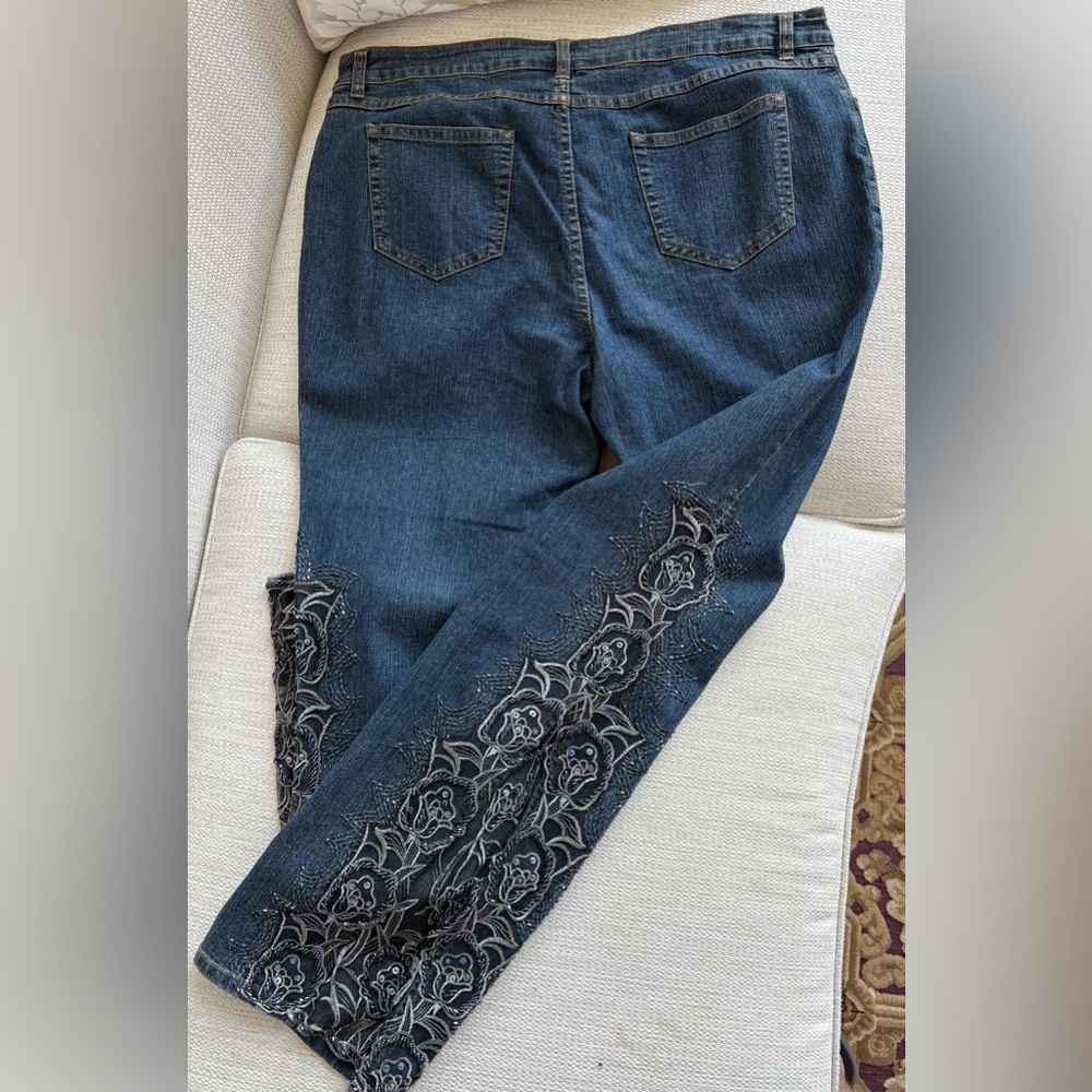 Boston Proper Dark Blue Denim Jeans Pants embroidered floral Sequins Sz 16 - Picture 3 of 10
